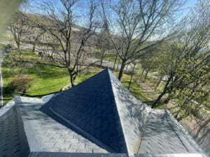 Home in New York with asphalt shingle roof