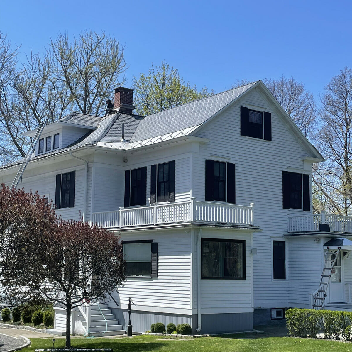 Home in New York with Metal Roof